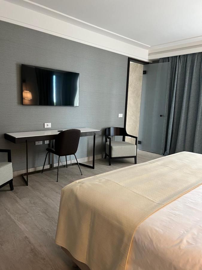Ceccarini 9 Home Suite Home Riccione Eksteriør bilde