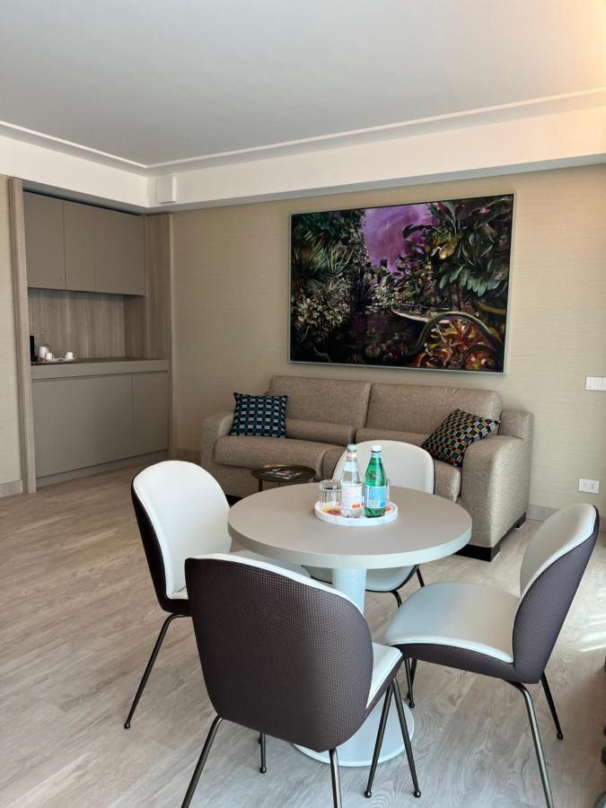 Ceccarini 9 Home Suite Home Riccione Eksteriør bilde